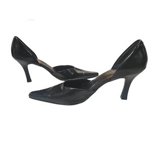 MARIPE Leather D'Orsay Pointed Toe pump In Black. Size 7